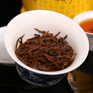 易记茶业 荷韵金骏眉(易记)