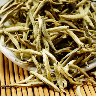 吉顺号 普洱生茶(银芽)