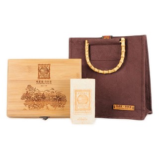 同庆号 黄印百年同庆礼盒 普洱生砖(易武同庆号)