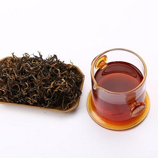 腾临 郁金香毛峰红茶(200克)