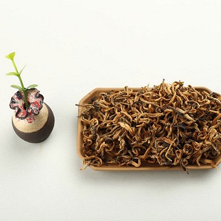 腾临 茶皇 滇金红茶(200克)